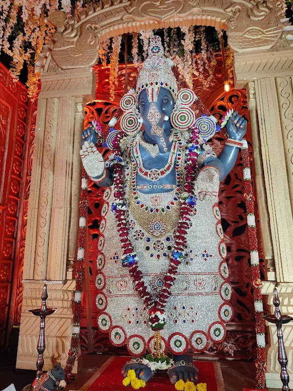 Diamond Cha RAJA(Shree siddhivinayak mitra mandal)