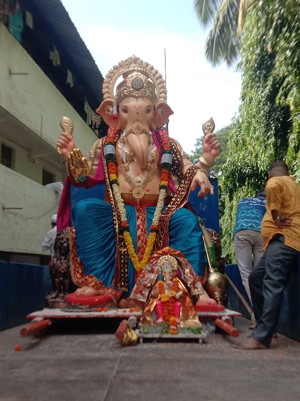 Azad Nagar Sarvajanik Ganeshostav Mitra Mandal Matunga
