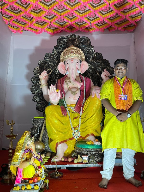 Naviwadi Sarvajanik Ganeshutsav Mandal